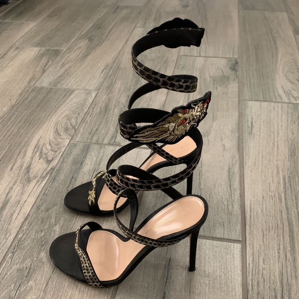Gianvito Rossi heels - Picture 9 of 12
